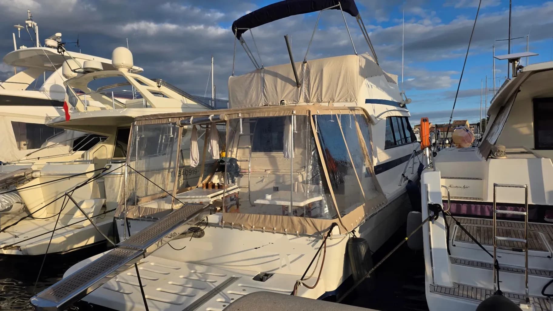 Riviera Marine RIVIERA 48 - Photo 1