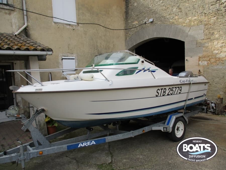 B2 marine CAP FERRET 550 CC + REMORQUE - Photo 1