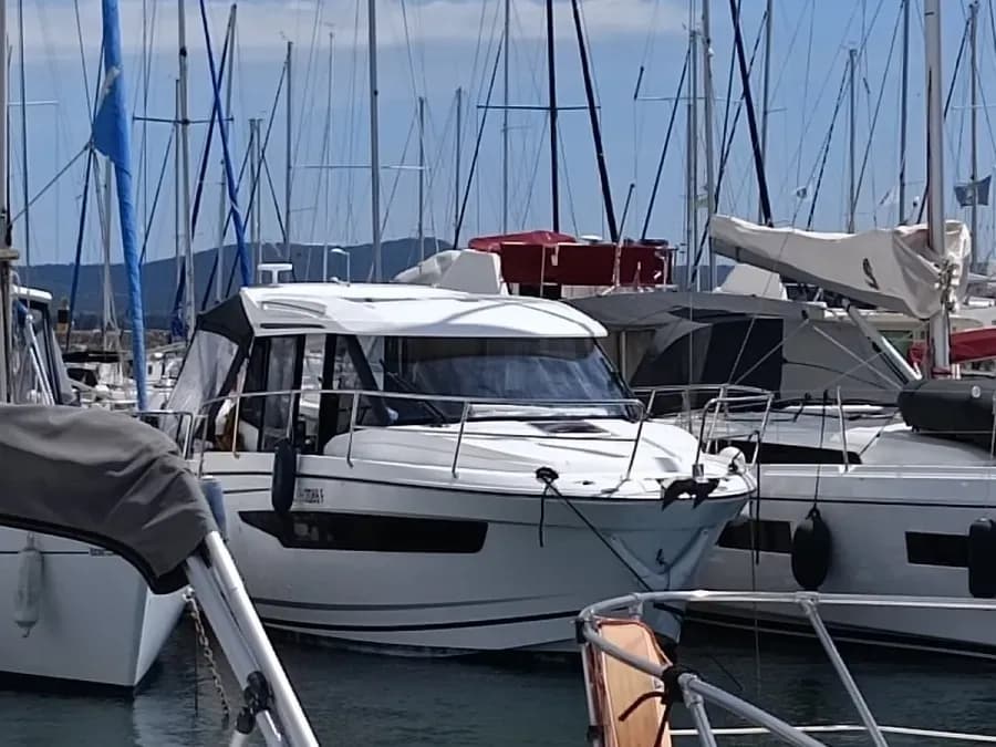 JEANNEAU MERRY FISHER 895