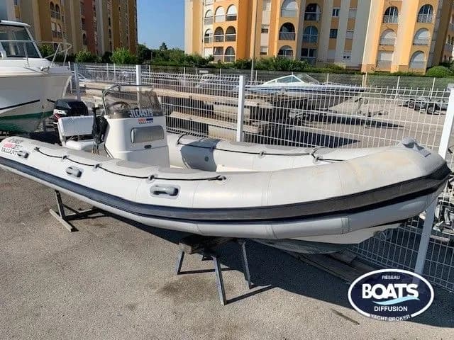 VALIANT V520 + REMORQUE - Photo 1