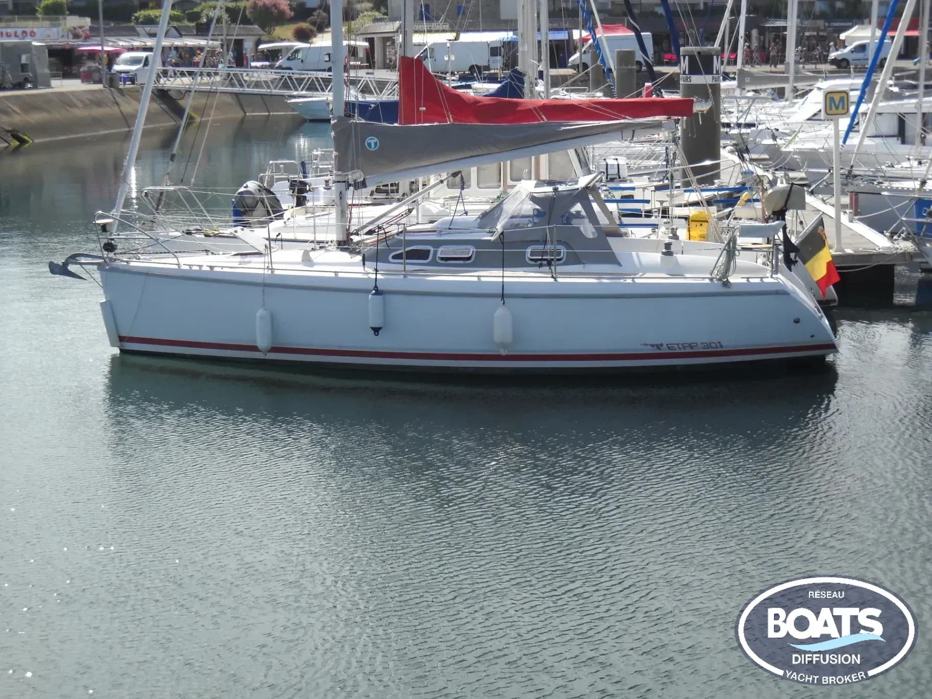 ETAP ETAP 30 I - Photo 1