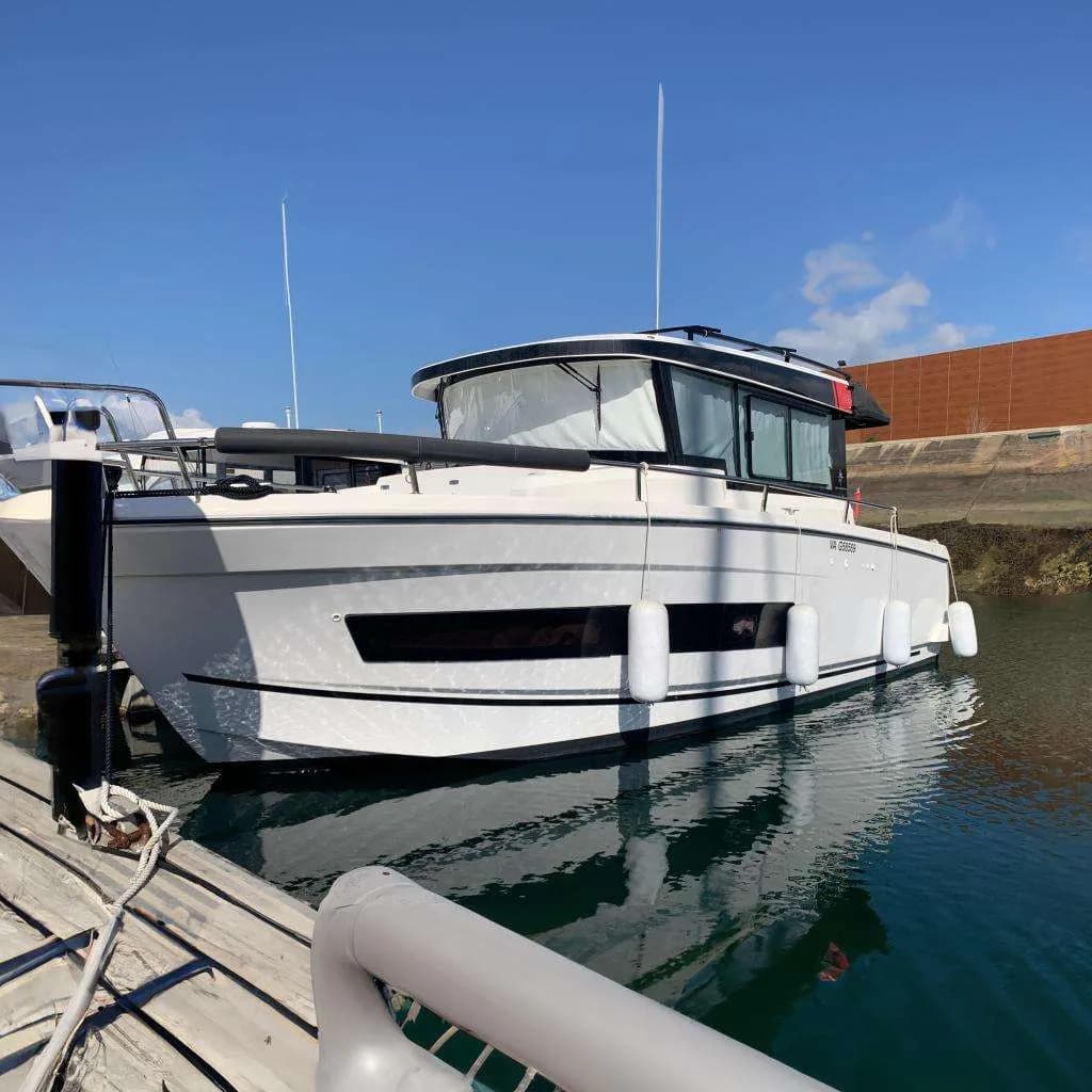 JEANNEAU MERRY FISHER 895 SPORT