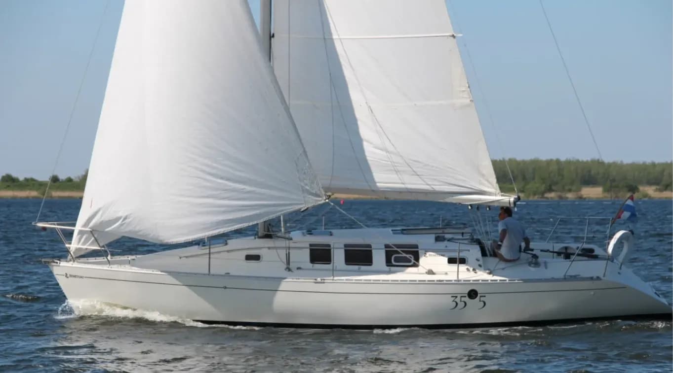 BENETEAU FIRST 35S5