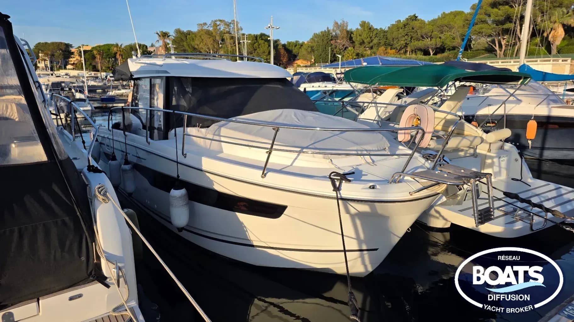 JEANNEAU MERRY FISHER 895