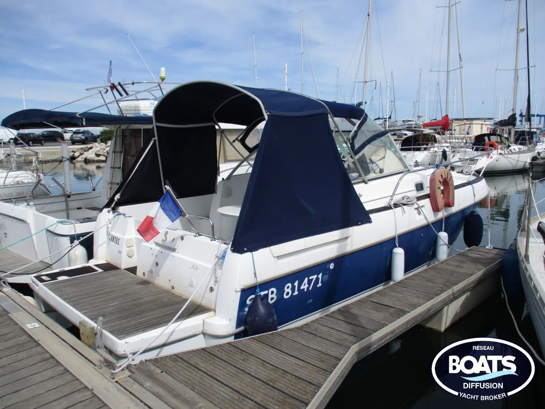 BENETEAU BENETAU OMBRINE 800 WA