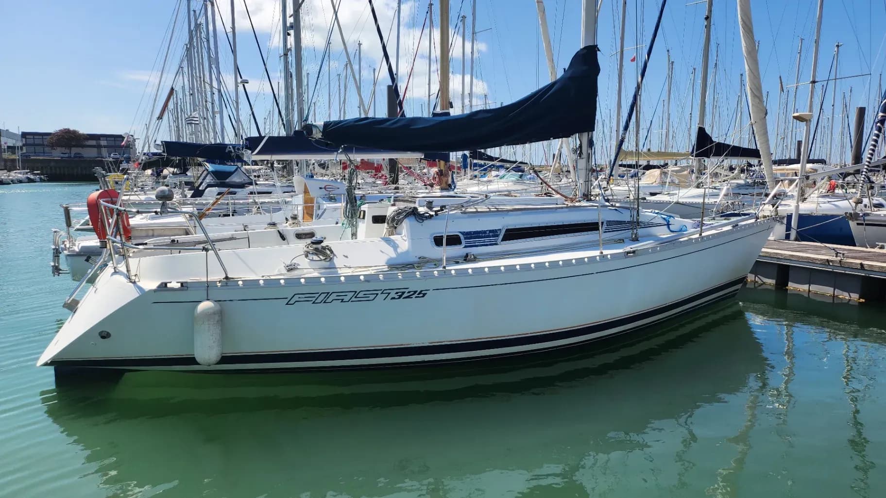 BENETEAU FIRST 325 - Photo 1