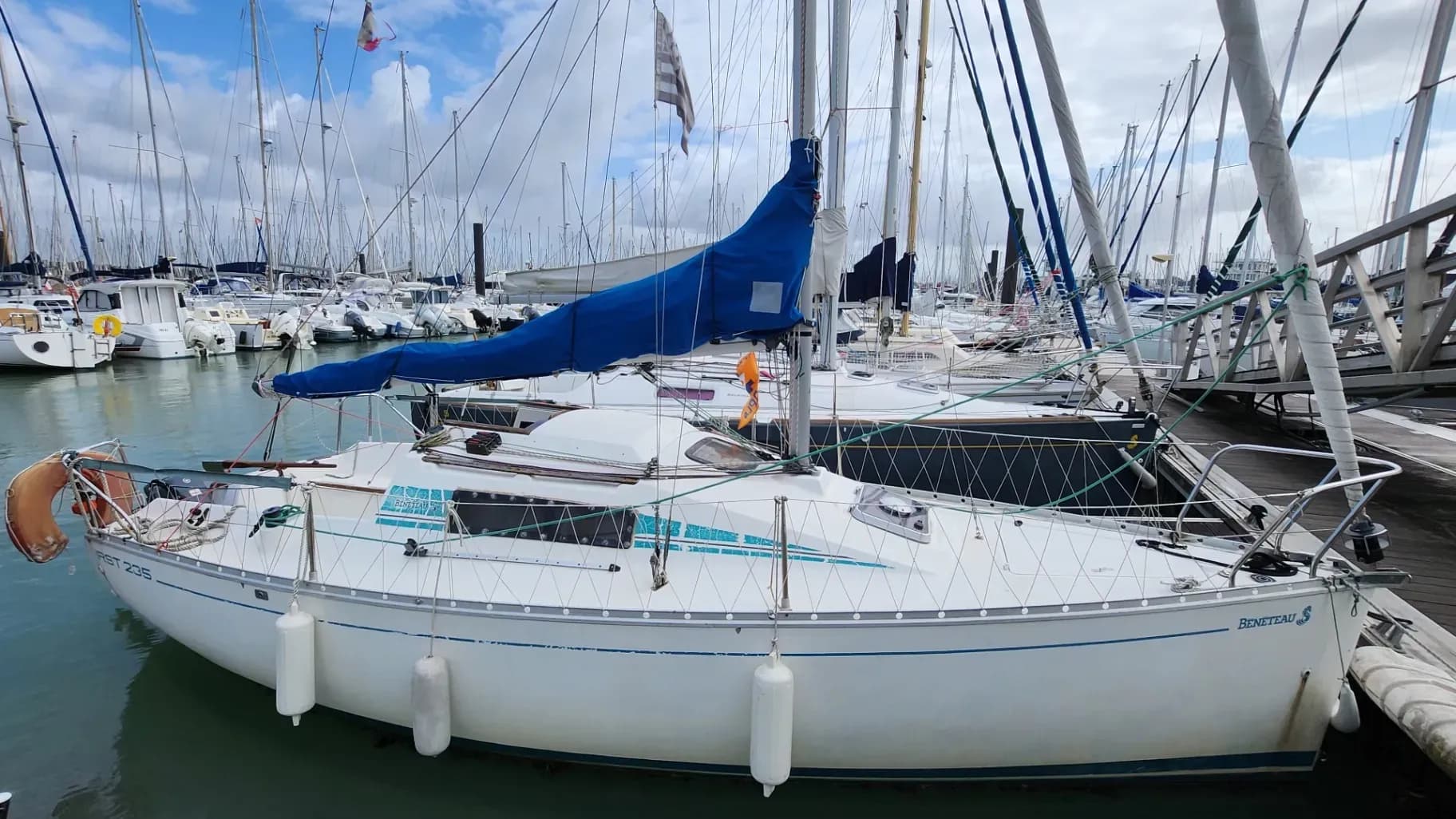 BENETEAU FIRST 235 Quille Relevable