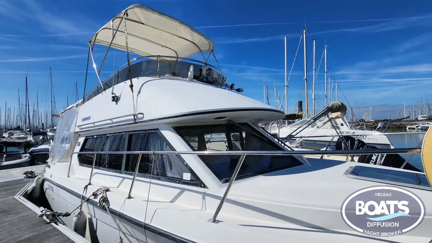 Carver USA CARVER 26 COMMAND BRIDGE - Photo 1