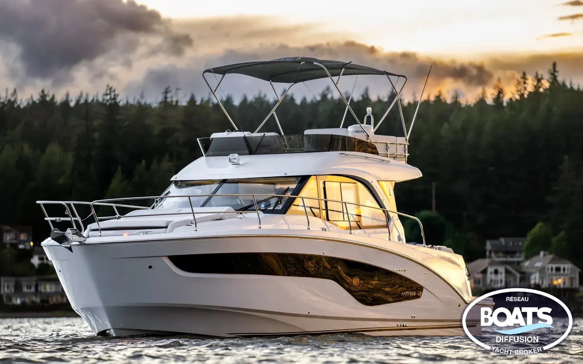 BENETEAU Antares 12 Fly - Photo 1