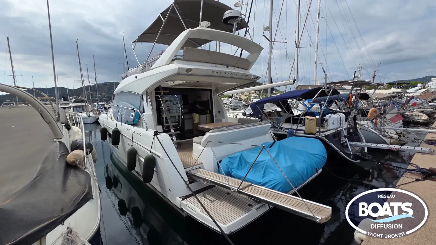 JEANNEAU PRESTIGE 460 FLY - Photo 1